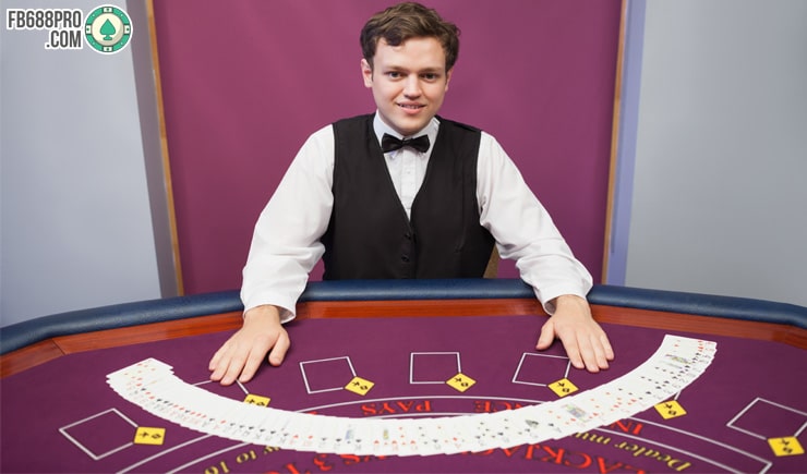 Dealer là gì? Dealer có vai trò như thế nào tại Casino
